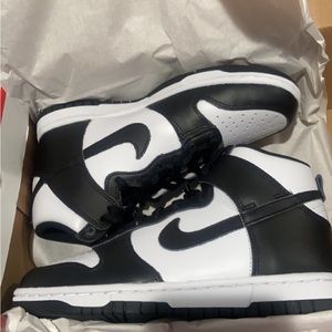 Nike dunk high pandas